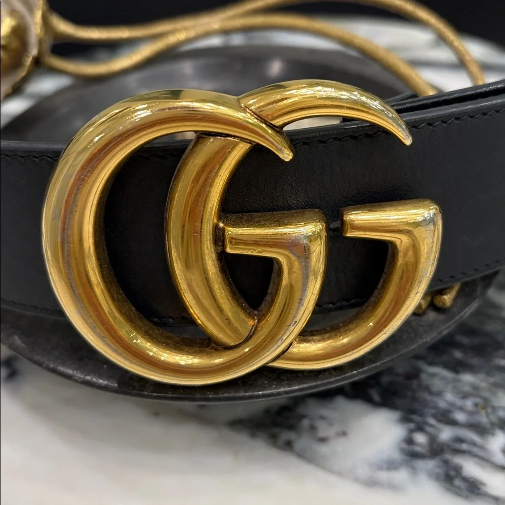 GUCCI GG Marmont Wide Belt. Black Leather. Polished Large Gold Buckle. SZ 70. - Picture 2 of 7